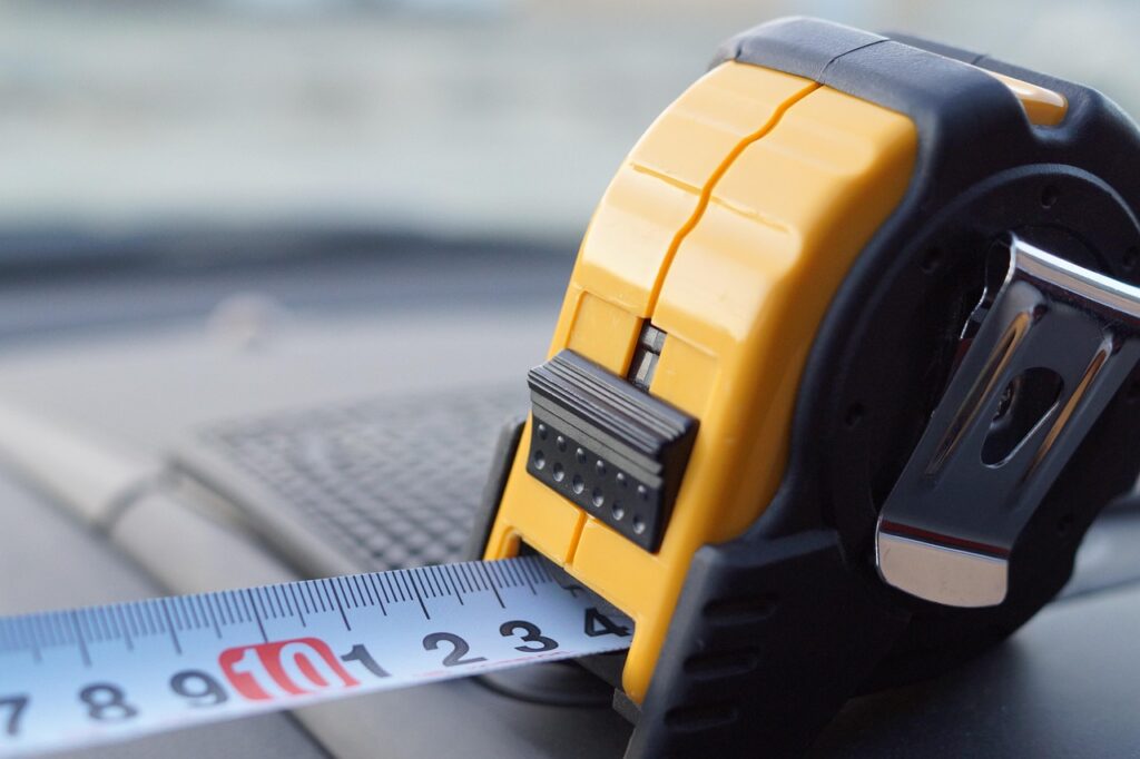 Tape measure for DIY home repair